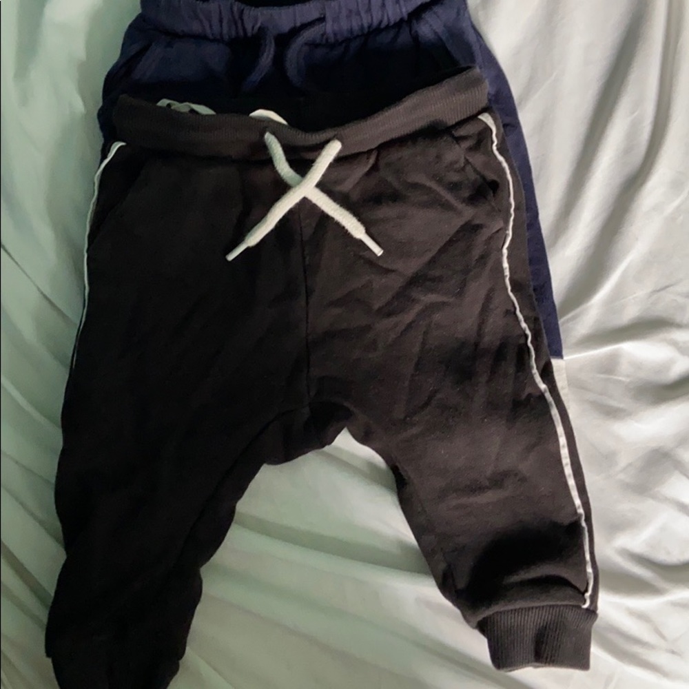 H&M jogger sweatpants (2 pairs ) size 6-9months